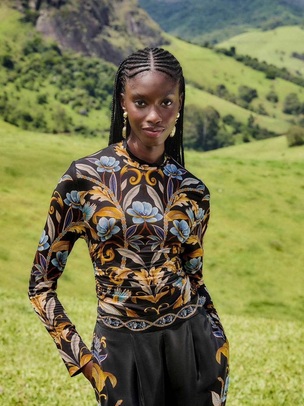 Farm Rio Black Flowerful Garden  Jersey Long-Sleeve Top